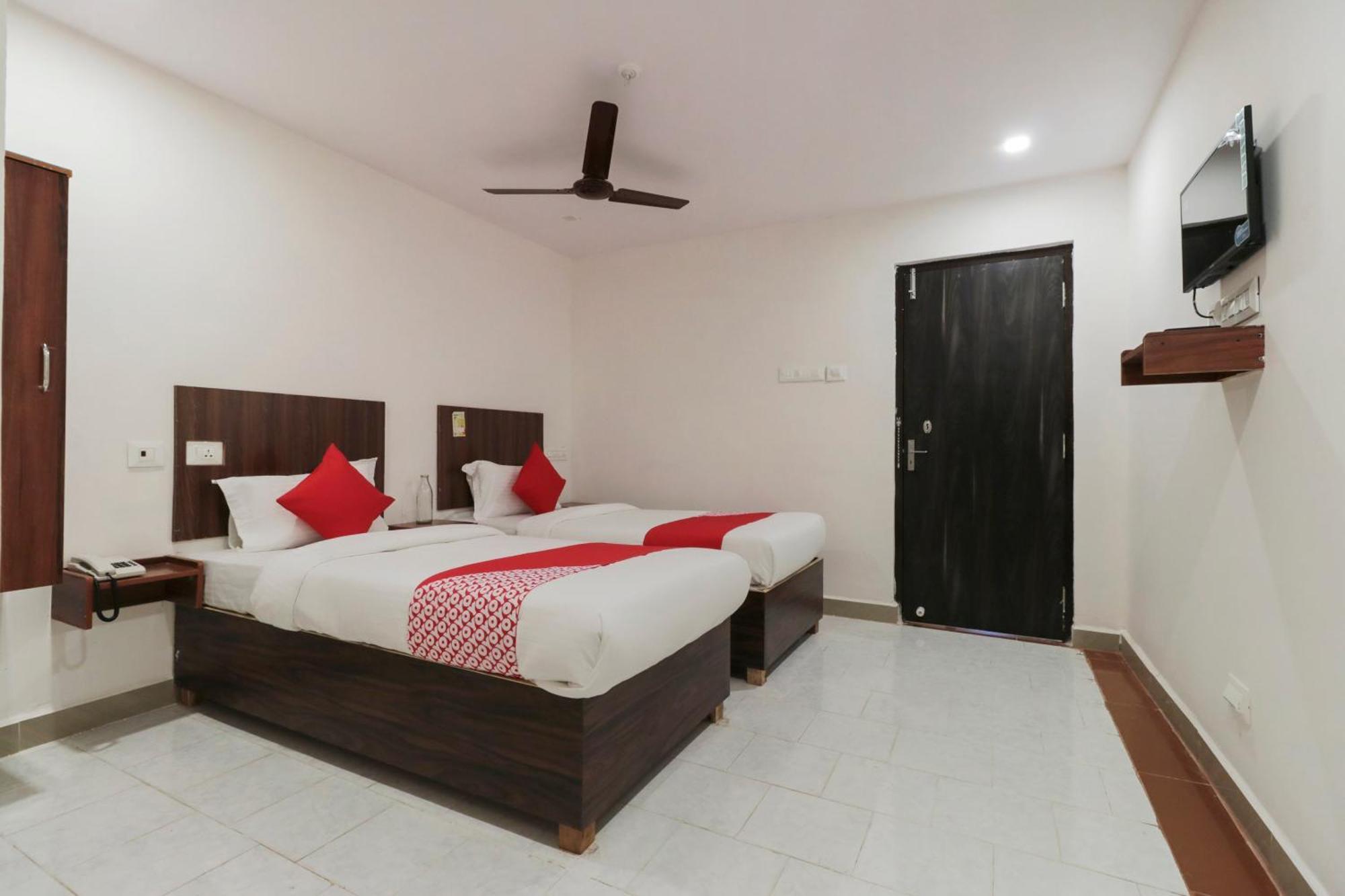 Hotel O Akshaya Elite Vijayawāda Exterior foto