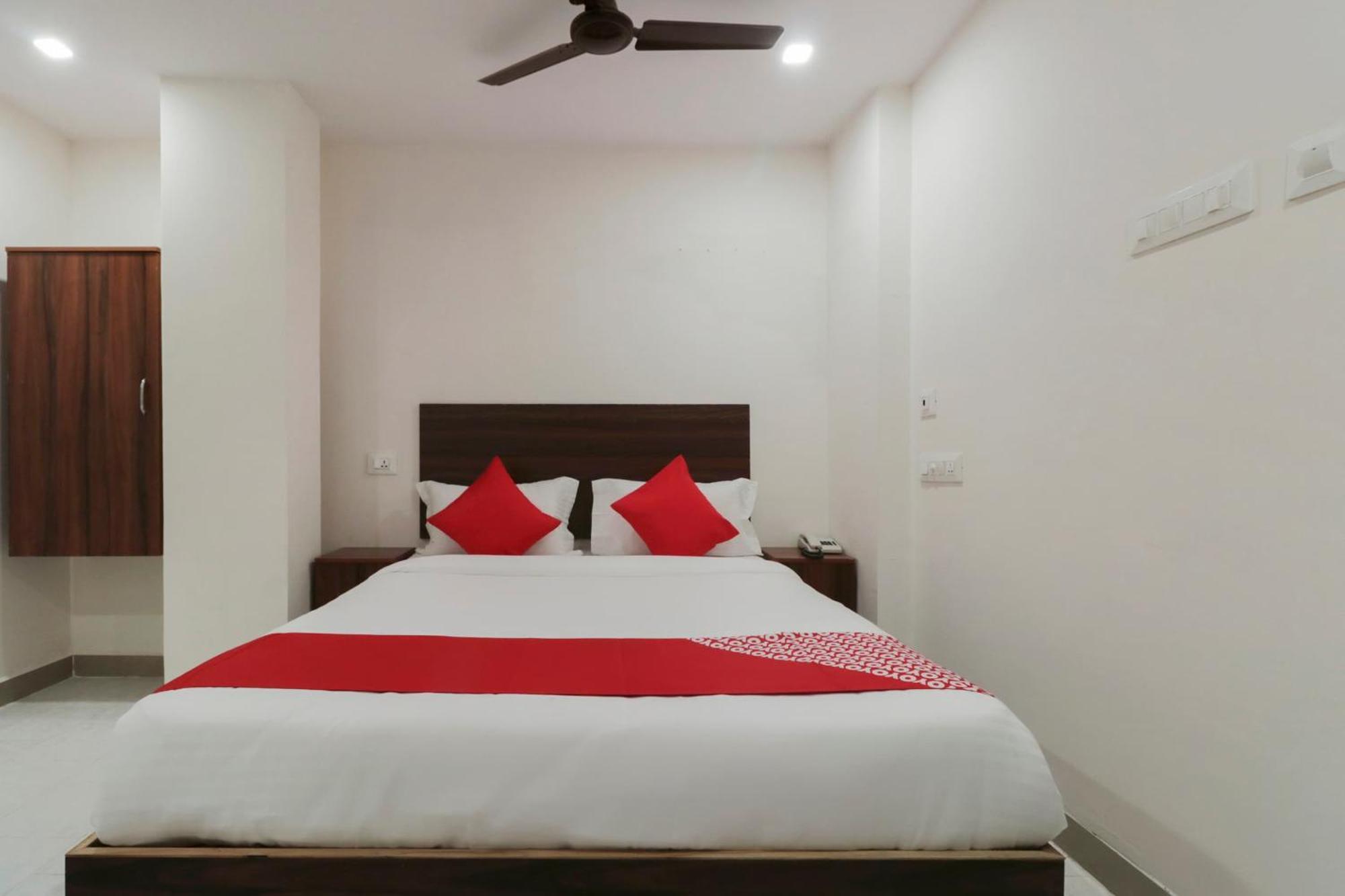 Hotel O Akshaya Elite Vijayawāda Exterior foto